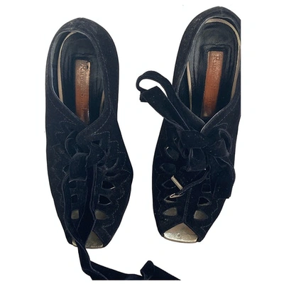 Pre-owned Rupert Sanderson Velvet Sandals In Black