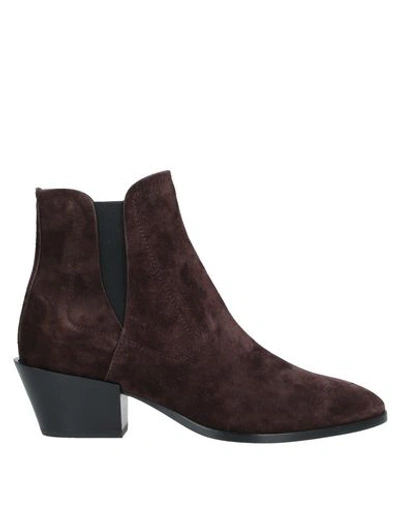 Tod's Ankle Boots In Brown