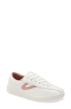 Tretorn Nylite Plus Sneaker In White/ Pink