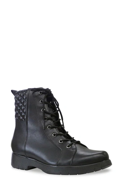 Munro Tessa Lace-up Bootie In Black Leather