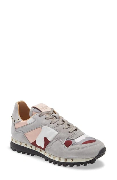 Valentino Garavani Rockrunner Sneaker In Grey
