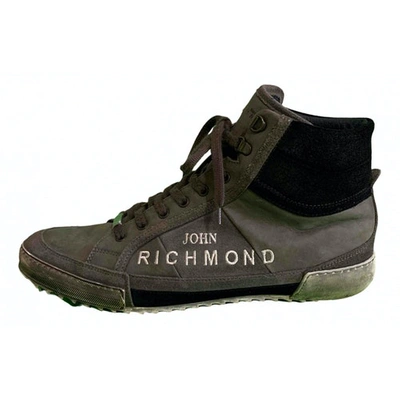Pre-owned John Richmond Leather High Trainers In Grey