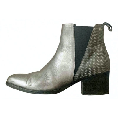 Pre-owned Tommy Hilfiger Leather Western Boots In Silver