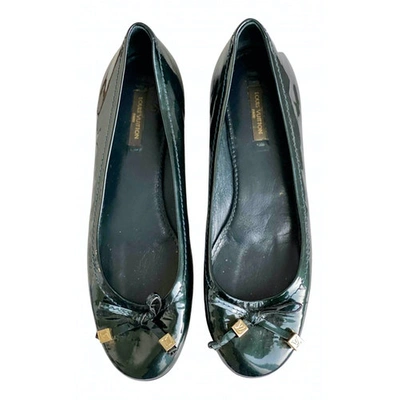 Pre-owned Louis Vuitton Patent Leather Ballet Flats In Green
