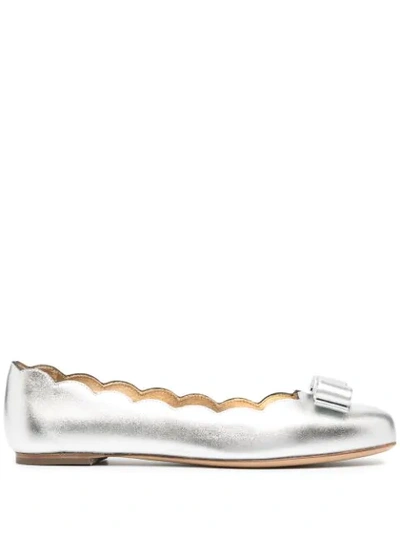 Ferragamo Scalloped Edge Ballerina Shoes In Silver