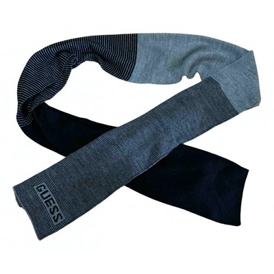 Pre-owned Guess Wool Scarf In Grey