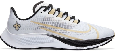 Pre-owned Nike  Air Zoom Pegasus 37 New Orleans Saints In White/pure Platinum-black-team Gold