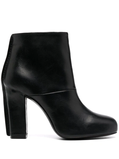 Lemaire Leather Ankle Boots In Black