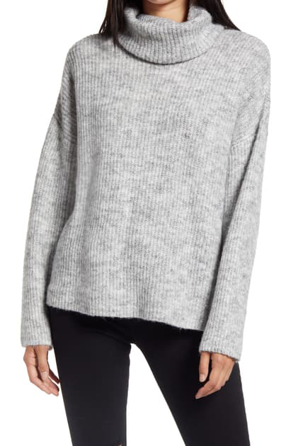Vero Daisy Turtleneck Sweater In Light Grey Melange | ModeSens
