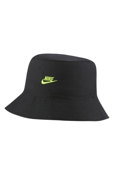 Nike Dri-fit Reversible Tennis Bucket Hat In Black