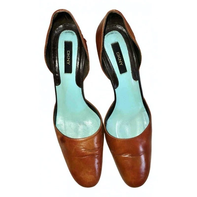 Pre-owned Dkny Leather Heels In Camel