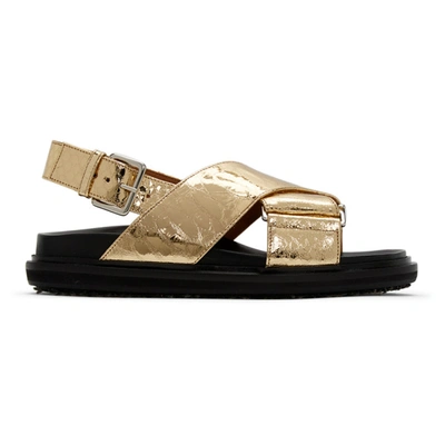 Marni Fussbett Crackled-effect Leather Sandals In Gold