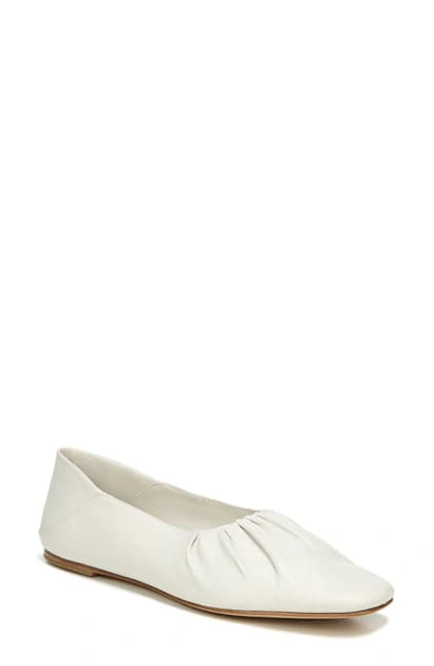 Vince Kali Convertible Ruched Ballet Flat In Off White