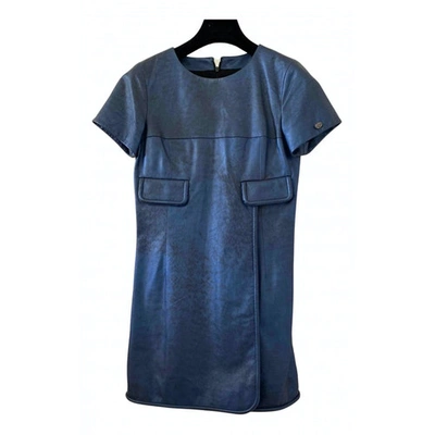 Pre-owned Chanel Leather Mid-length Dress In Blue