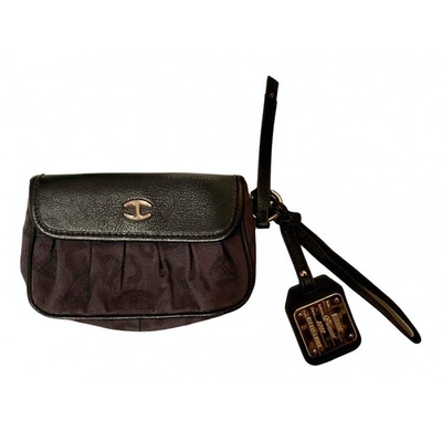 Pre-owned Just Cavalli Leather Clutch Bag In Black