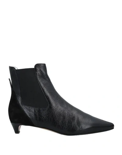 Givenchy Ankle Boots In Black