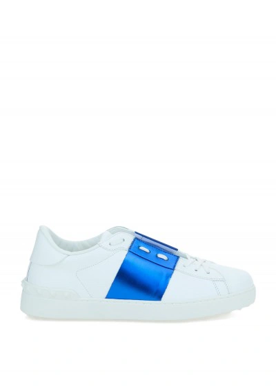Valentino Garavani Rockstuds Sneakers In Bianco/acid Bluette/bianco