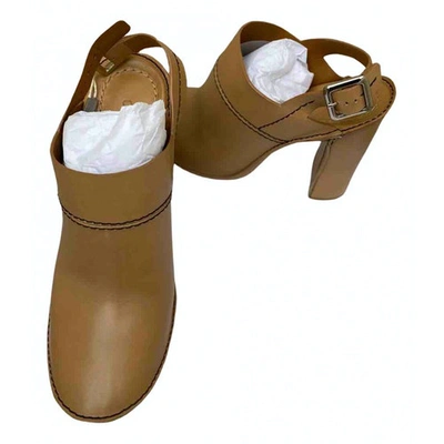 Pre-owned Chloé Leather Mules & Clogs In Camel
