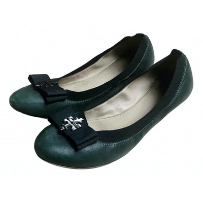 Pre-owned Tory Burch Leather Ballet Flats In Green