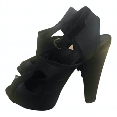 Pre-owned Hoss Intropia Velvet Sandals In Black