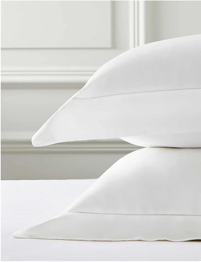 The White Company Connaught Cotton And Silk-blend Oxford Pillowcase 65cm X 65cm In Chalk