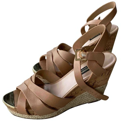 Pre-owned Juicy Couture Leather Sandals In Beige