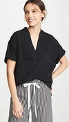 Xirena Avery Popover Short Sleeve Top In Black