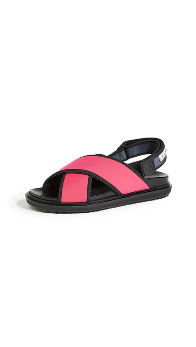 Marni Two-tone Fussbett Sandals In Fuchsia,black