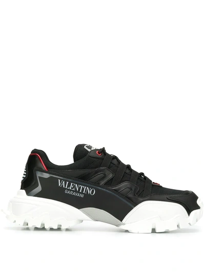 Valentino Garavani Climbers Low-top Sneakers In Black/white/red
