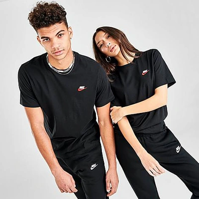 Nike Sportswear Club T-shirt In Black/white/red