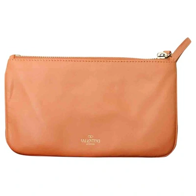 Pre-owned Valentino Garavani Leather Clutch Bag In Orange