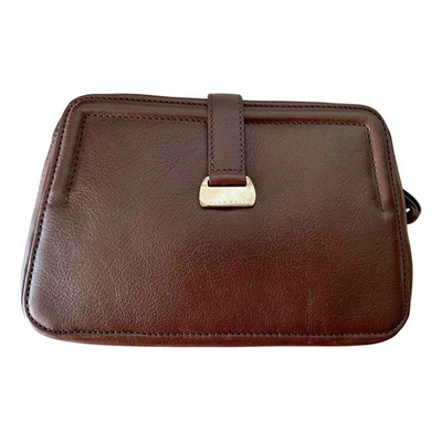 Pre-owned Hugo Boss Leather Clutch Bag In Brown