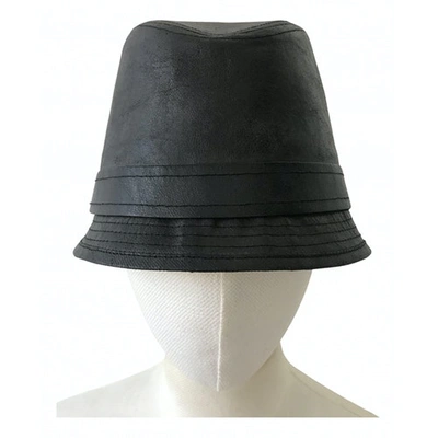 Pre-owned Obey Cloth Cap In Black