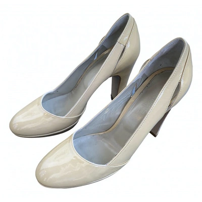 Pre-owned Max Mara Patent Leather Heels In Beige
