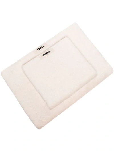 Tekla Two-piece Logo-patch Towel Set In Weiss