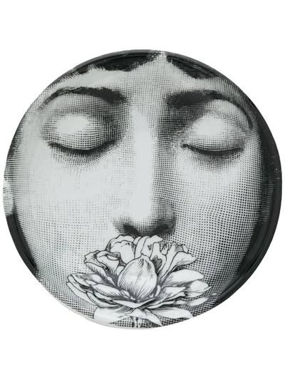 Fornasetti Tema E Variazioni N. 393 Smelling Flower Wall Plate In White/black