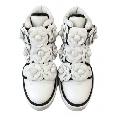 Pre-owned Chanel Leather Trainers In White