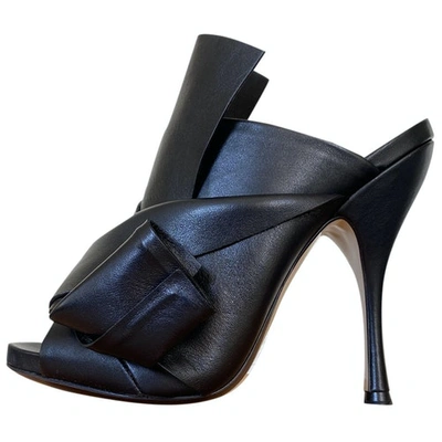 Pre-owned N°21 Leather Heels In Black