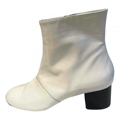 Pre-owned Marimekko Patent Leather Ankle Boots In White