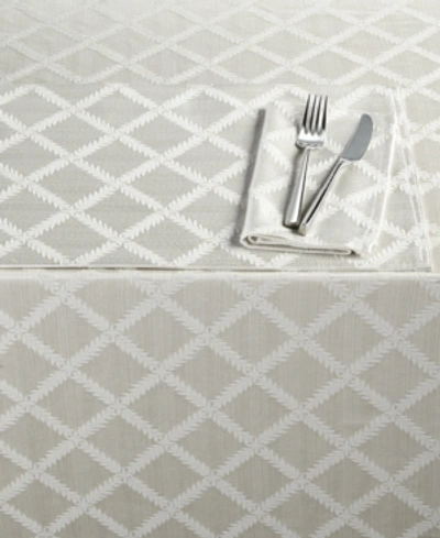 Lenox Laurel Leaf 70" X 104" Oval Tablecloth In Platinum