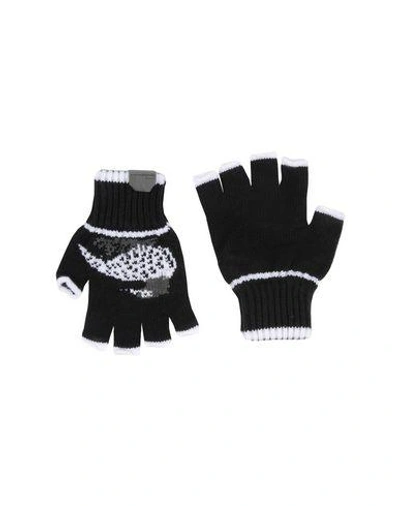 White Mountaineering Gloves In Black