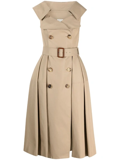 Alexander Mcqueen Sleeveless Pleated Trench Coat In Beige