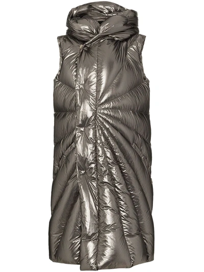 Moncler Porterville Padded Gilet In Silber