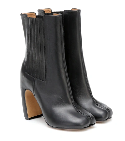 Maison Margiela Tabi Leather Ankle Boots In Black