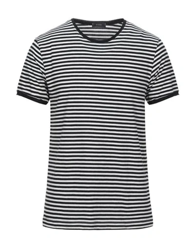Kaos T-shirts In Black