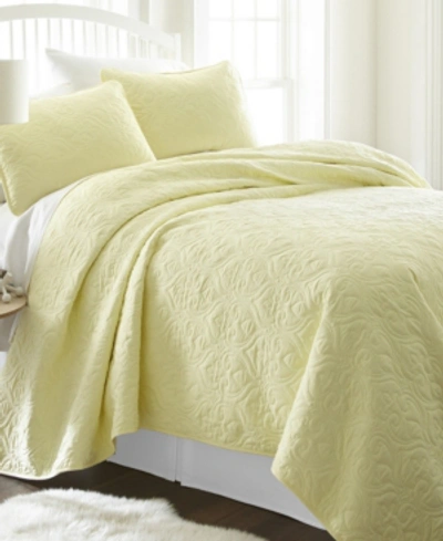 Ienjoy Home Ultra Soft Damask Pattern Quilted Coverlet Set, Queen In Yellow