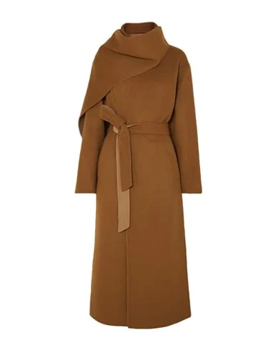 Deveaux Coats In Camel