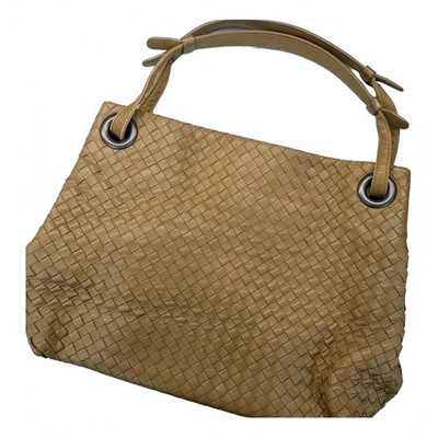 Pre-owned Bottega Veneta Garda Leather Handbag In Camel