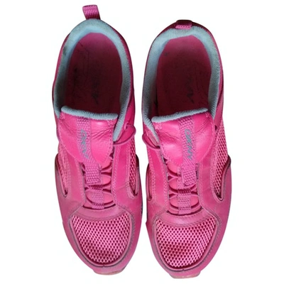 Pre-owned Dkny Cloth Trainers In Pink