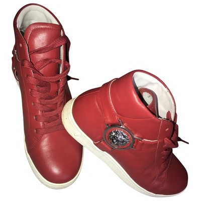 Pre-owned Versus Leather Trainers In Red